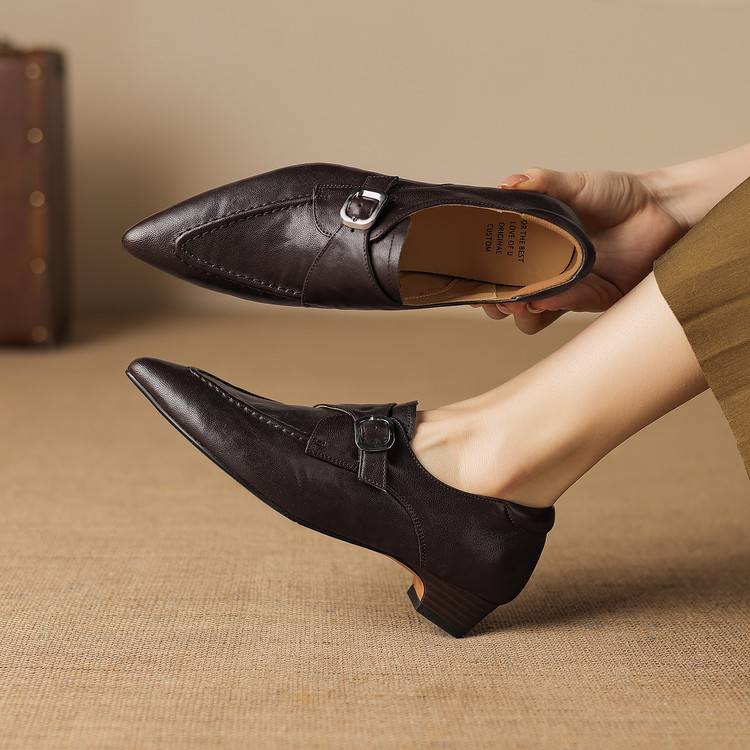 Deep Mouth Flat Shoes - Style g.html