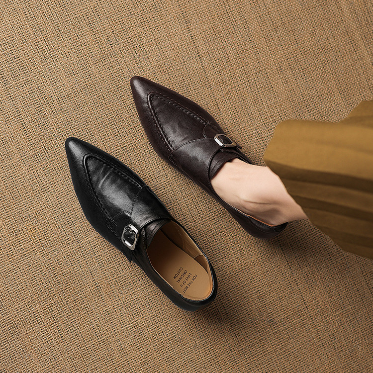 Deep Mouth Pointed Toe Chunky Heel Pumps
