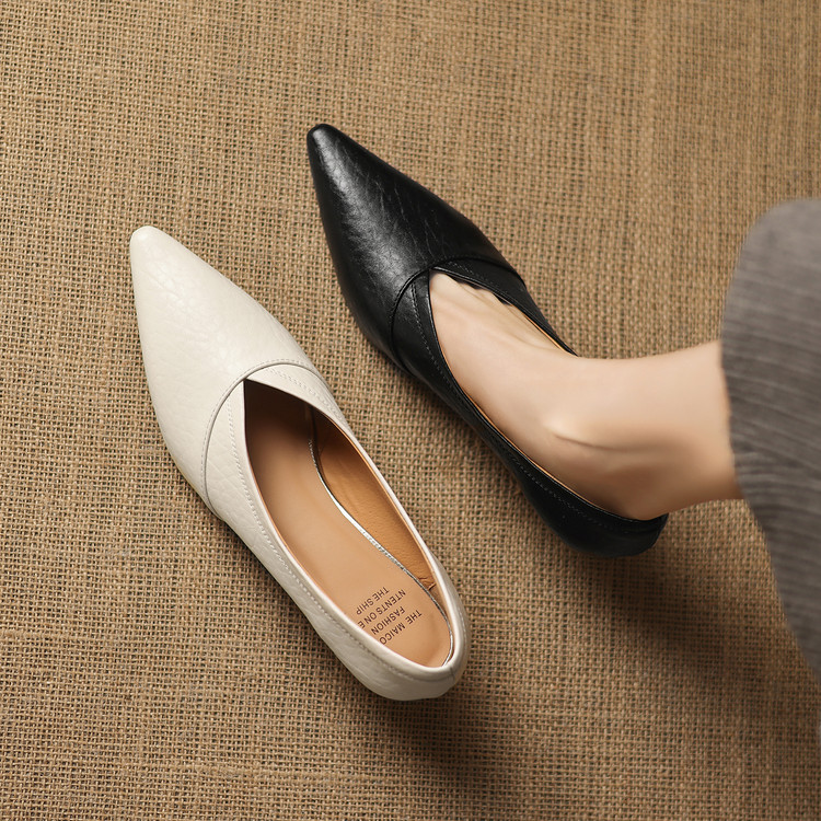 Deep Mouth Pointed Toe Mid Heel Pumps - Style m.html