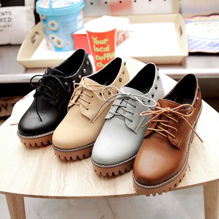 womens-fashion-flat-shoes-with-lace-up-and-chunky-mid-heel-style-g-html_1
