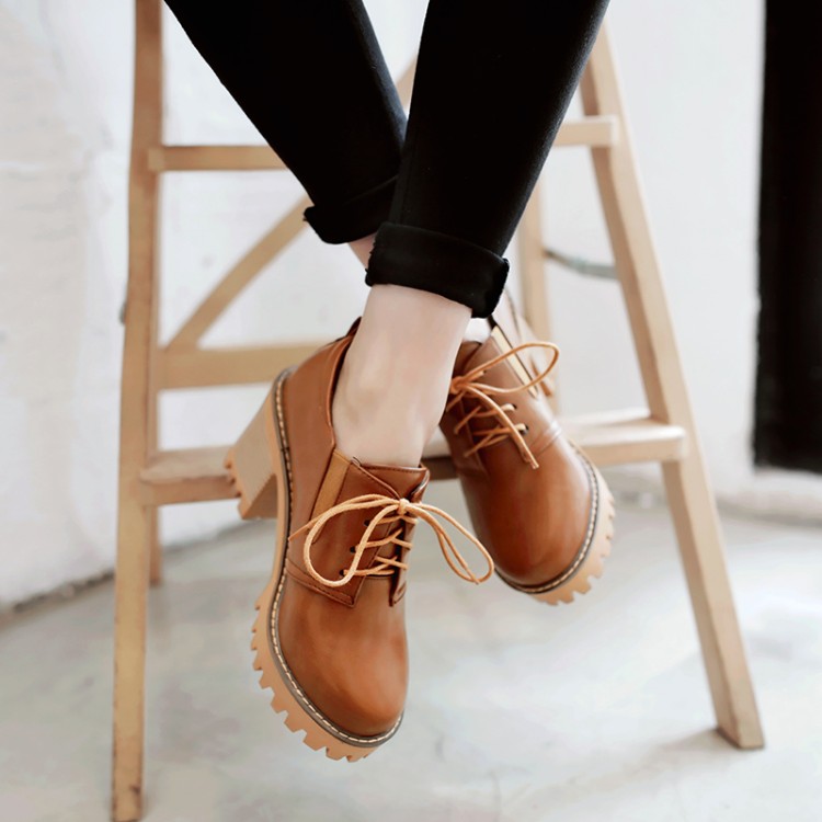 Women's Fashion Flat Shoes with Lace-Up and Chunky Mid Heel - Style m.html
