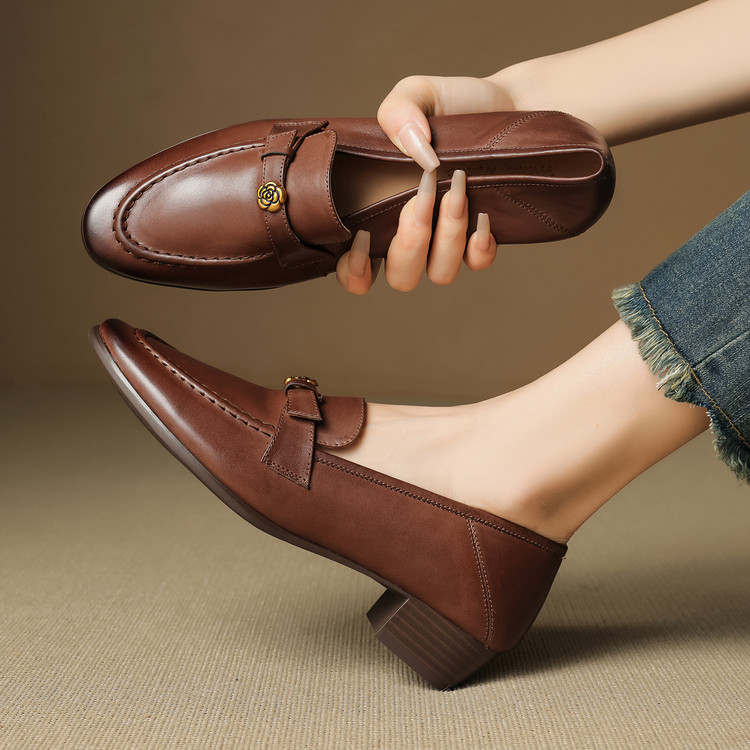 Women's Leather Loafers - Retro Round Toe Chunky Heel Slip-On Shoes