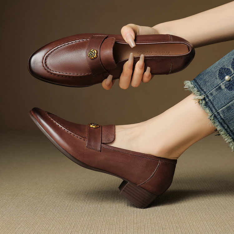 Women's Leather Loafers with Chunky Heel and Metal Detail - Style e.html